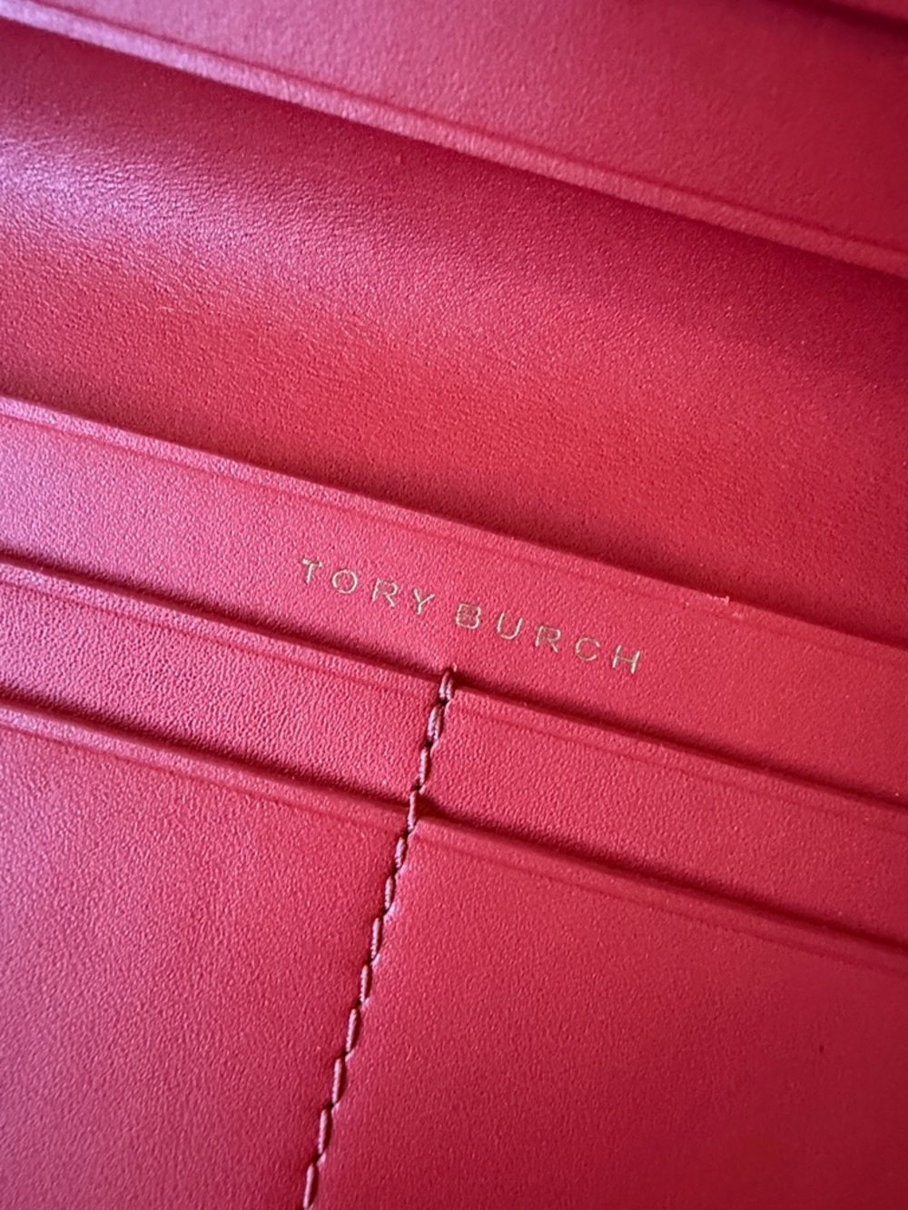 TORY BURCH ROBINSON PEBBLED ZIP SLIM WALLET - Picture 6 of 8